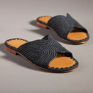 Carrie Forbes Raffia Salon Slides Sandals 37 / 7 Noir